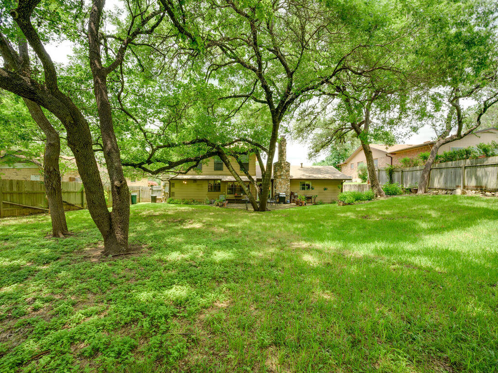 2137 Barton Hills Dr Austin TX 78704 USA-040-043-Barton Hills-MLS_Size.jpg