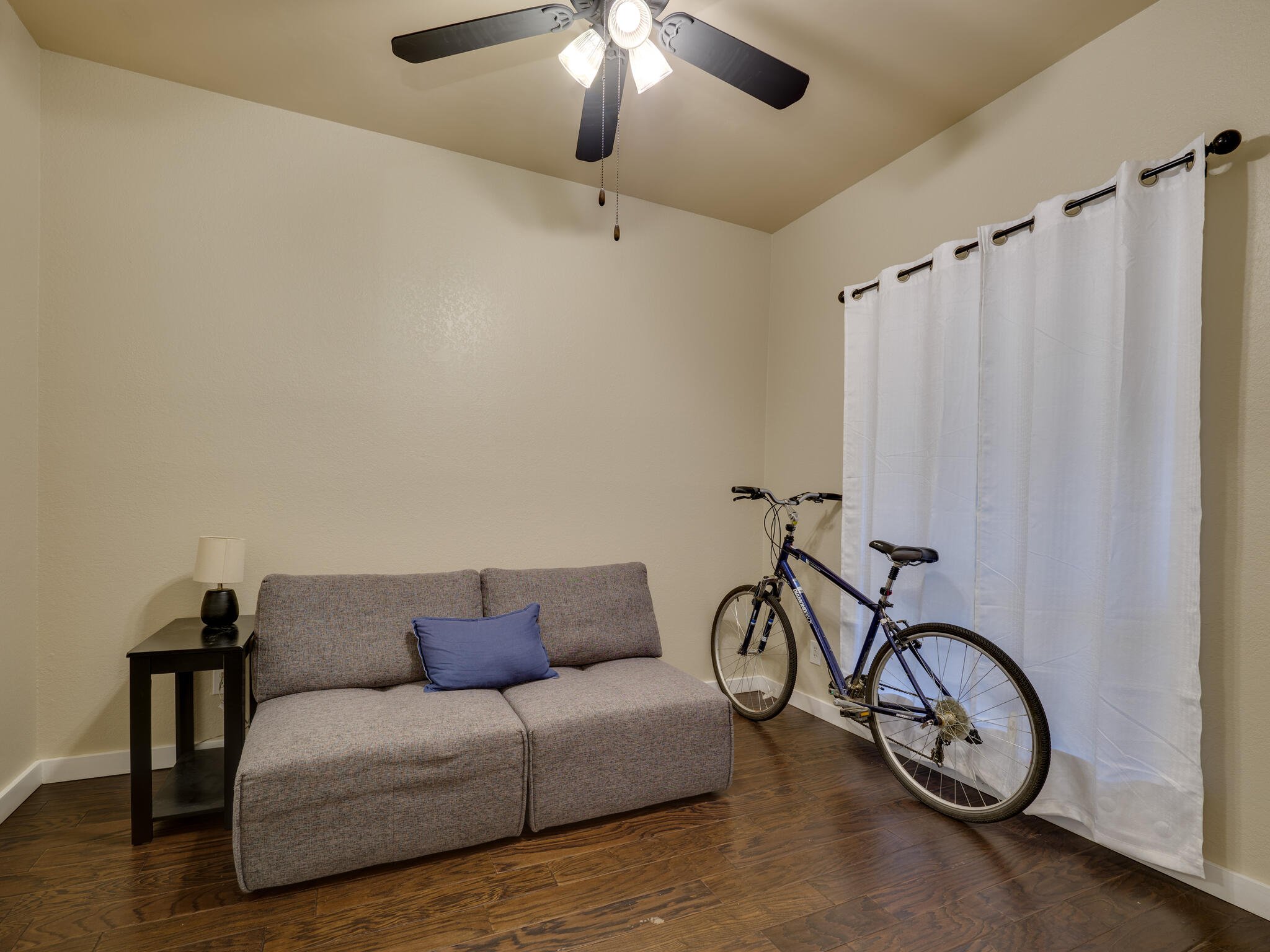 3840 Far W Blvd Apt 202 Austin TX 78731 USA-026-032-3840 Far West Blvd-MLS_Size.jpg