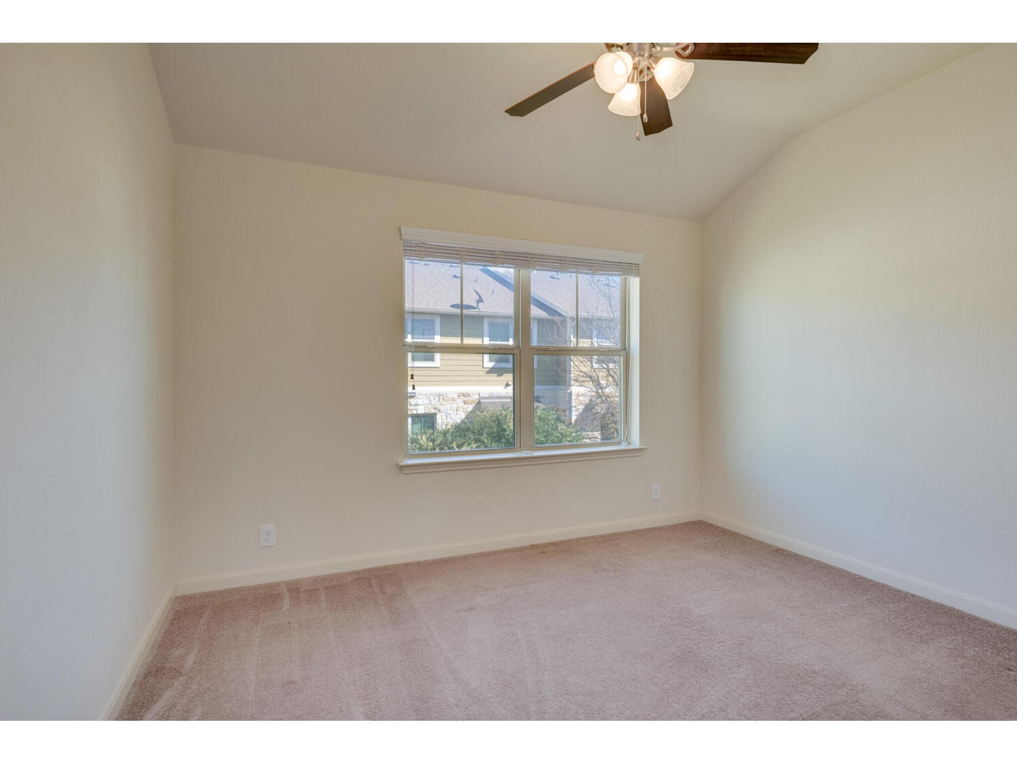 1620 Bryant Dr Unit 502 Round Rock TX 78664 USA-029-027-Bryant Dr 502   29-MLS_Size.jpg