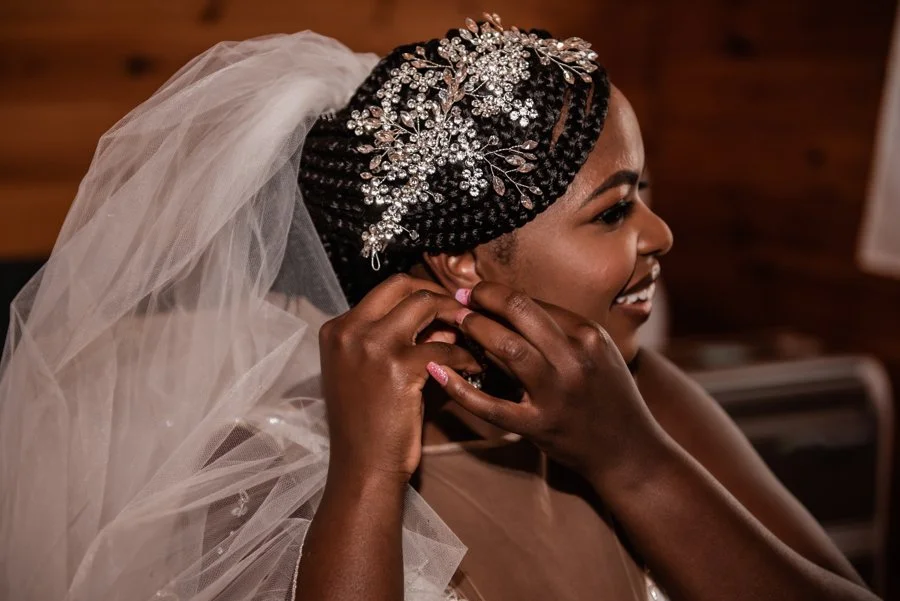brittney-corey-photography-Getting-Ready-Bride-68.jpg