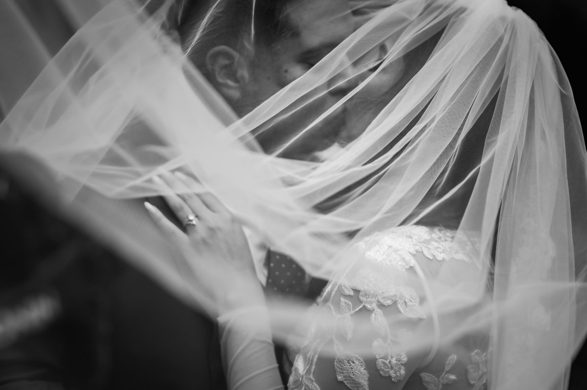 brittney.corey.photography-bride-groom-portraits-77.jpg