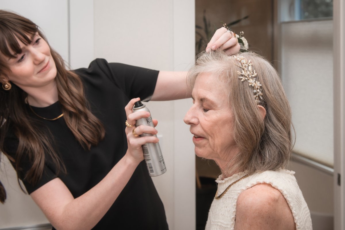 brittney.corey.photography-getting-ready-25.jpg
