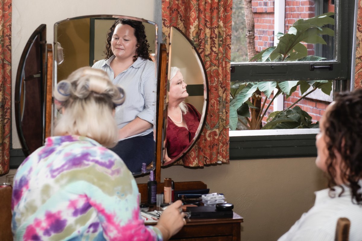 brittney.corey.photography-wedding-getting-ready-7.jpg