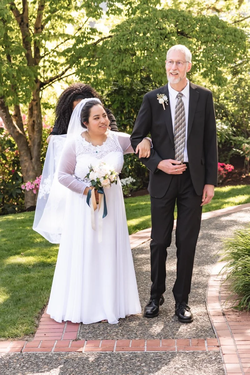 brittney-corey-vancouver-washington-wedding-photography-33.jpg