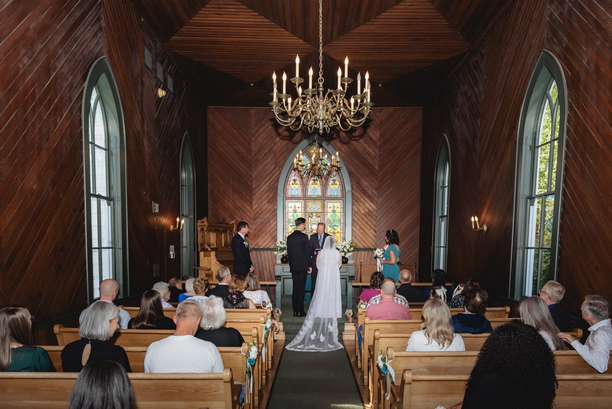 brittney-corey-vancouver-washington-wedding-photography-35.jpg