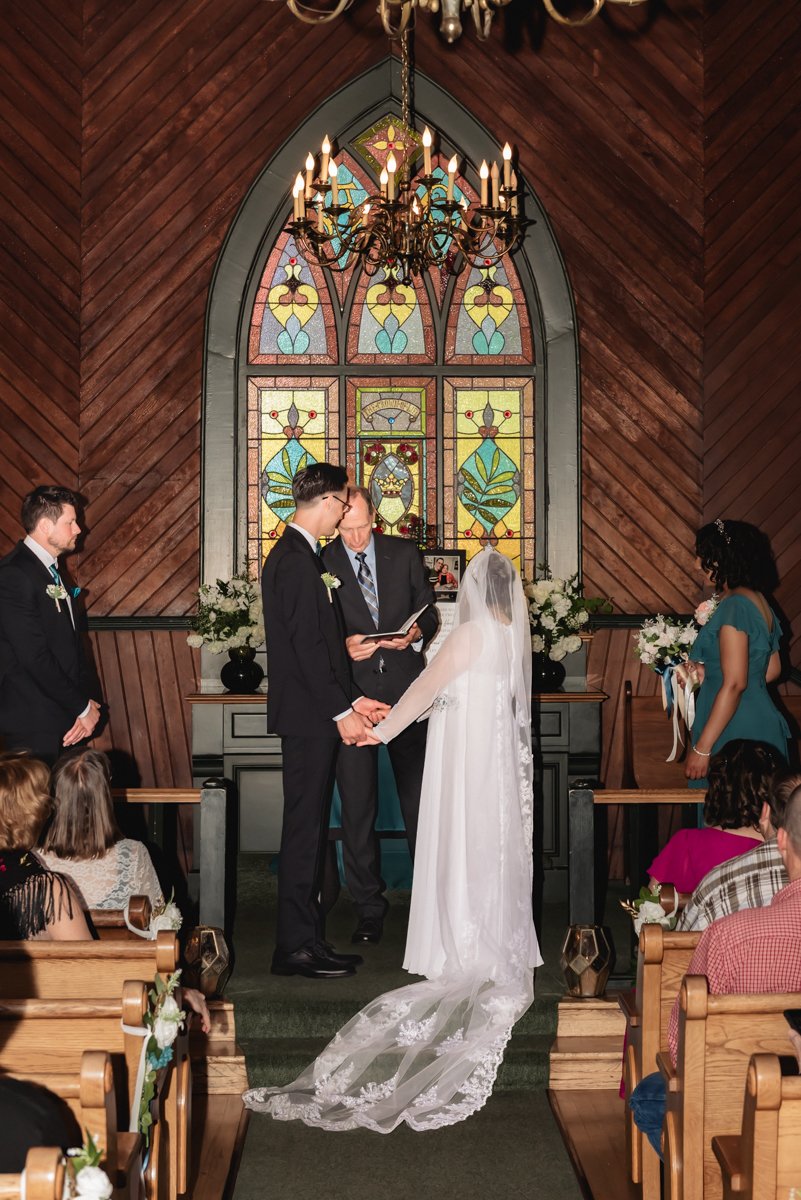brittney-corey-vancouver-washington-wedding-photography-42.jpg