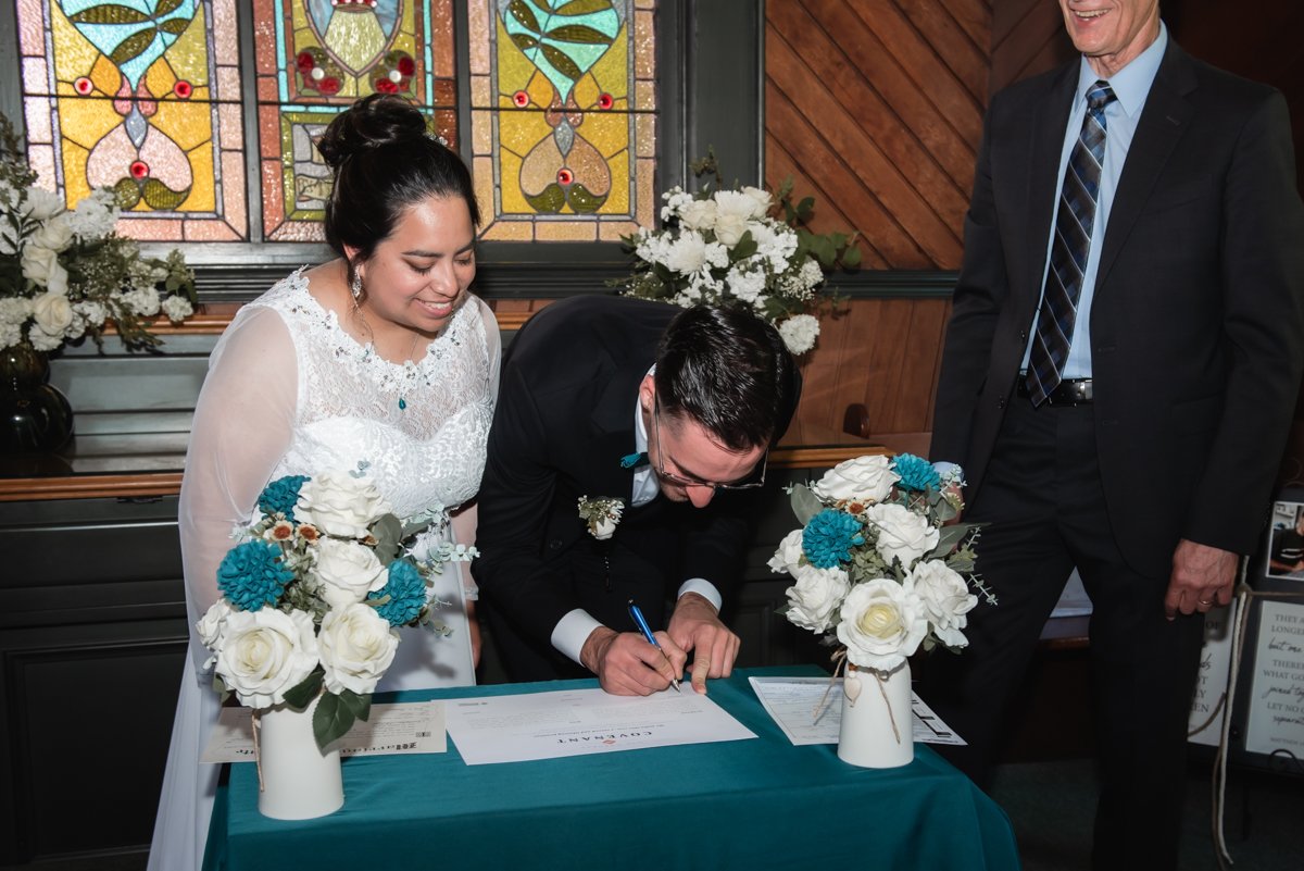 brittney-corey-vancouver-washington-wedding-photography-16.jpg