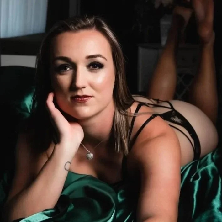 A Timeless Anniversary Gift! ~ Boudoir Photography ~ Vancouver, WA