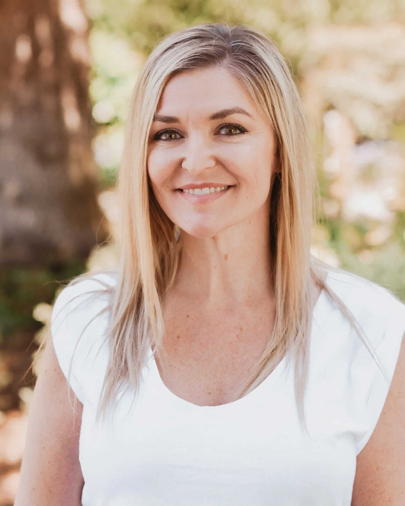 Just a quick honest update &mdash; this special Outdoor Headshot Event is nearly full.

If you&rsquo;ve been considering it, now is the time.

I&rsquo;d love to help you create professional images that feel real, relaxed, and elevated &mdash; all wit