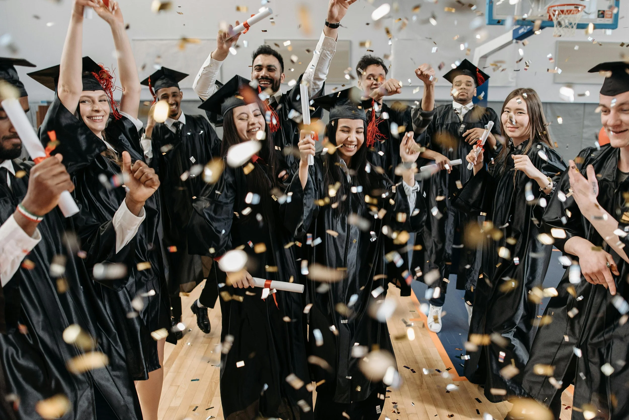Top Online Grad Party Invites for Sophisticated Celebrations in 2026&nbsp;