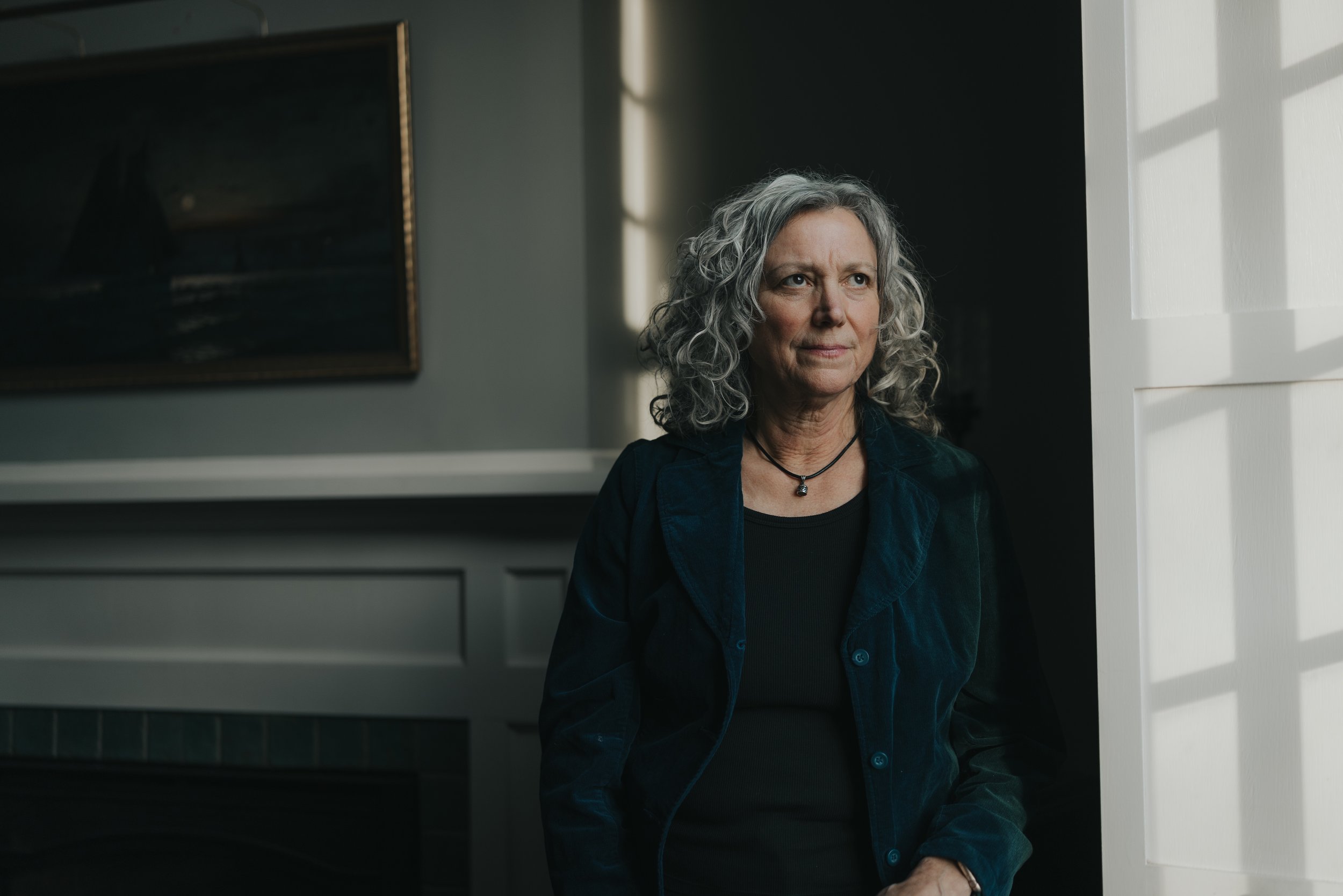 New Music From Lynn Hollyfield Spreads Awareness About Grief and Addiction 