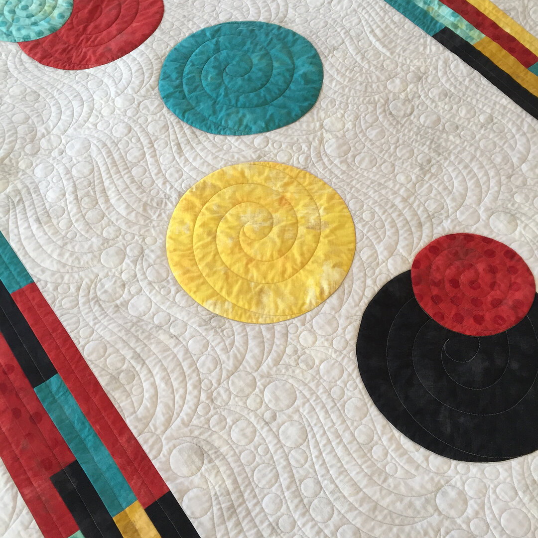 I got to see one of my projects in its natural habitat. It turned out great! #clientquilt #longarmquilting