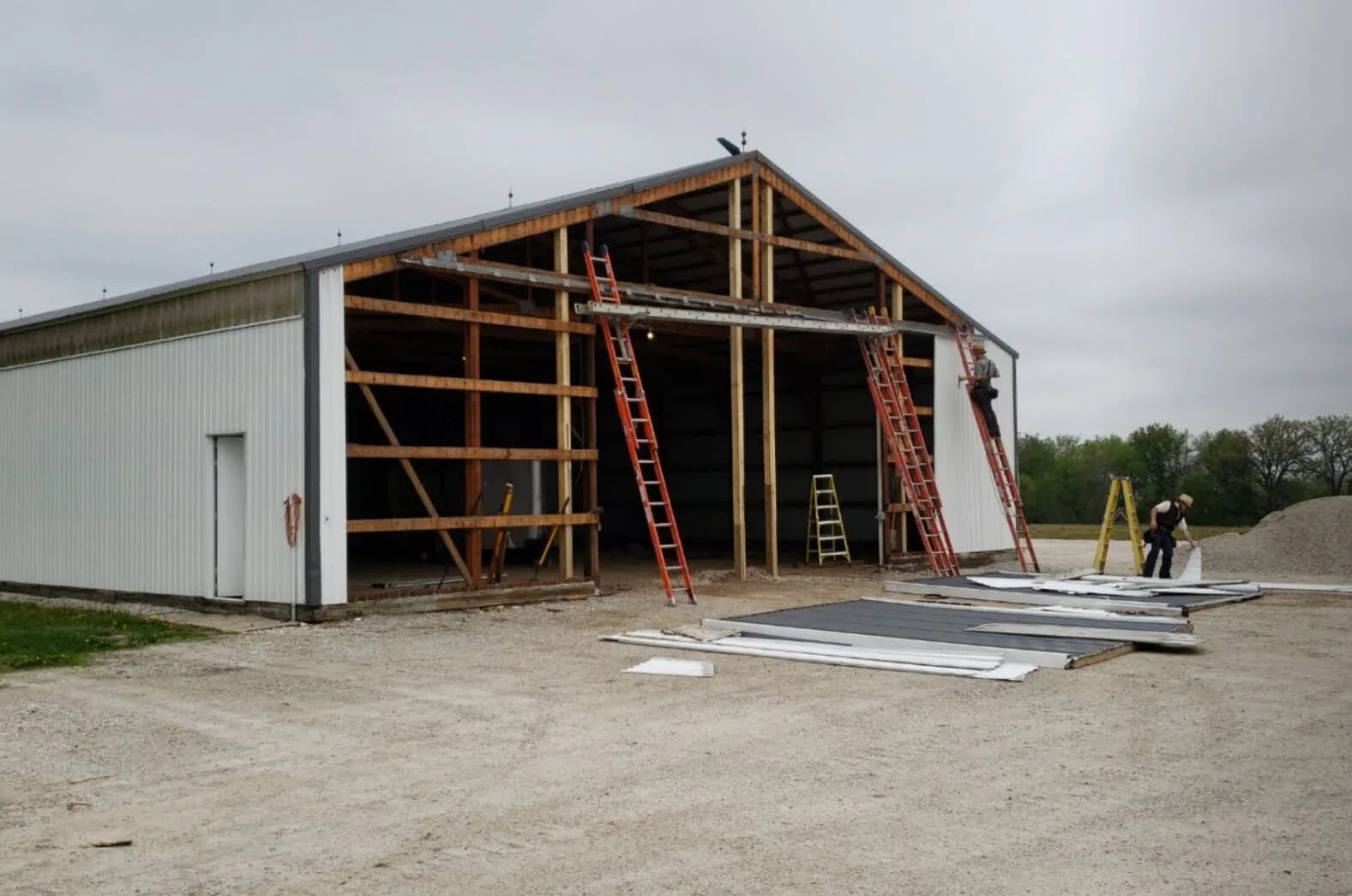 Shop Construction East End 05-23-2020.jpg