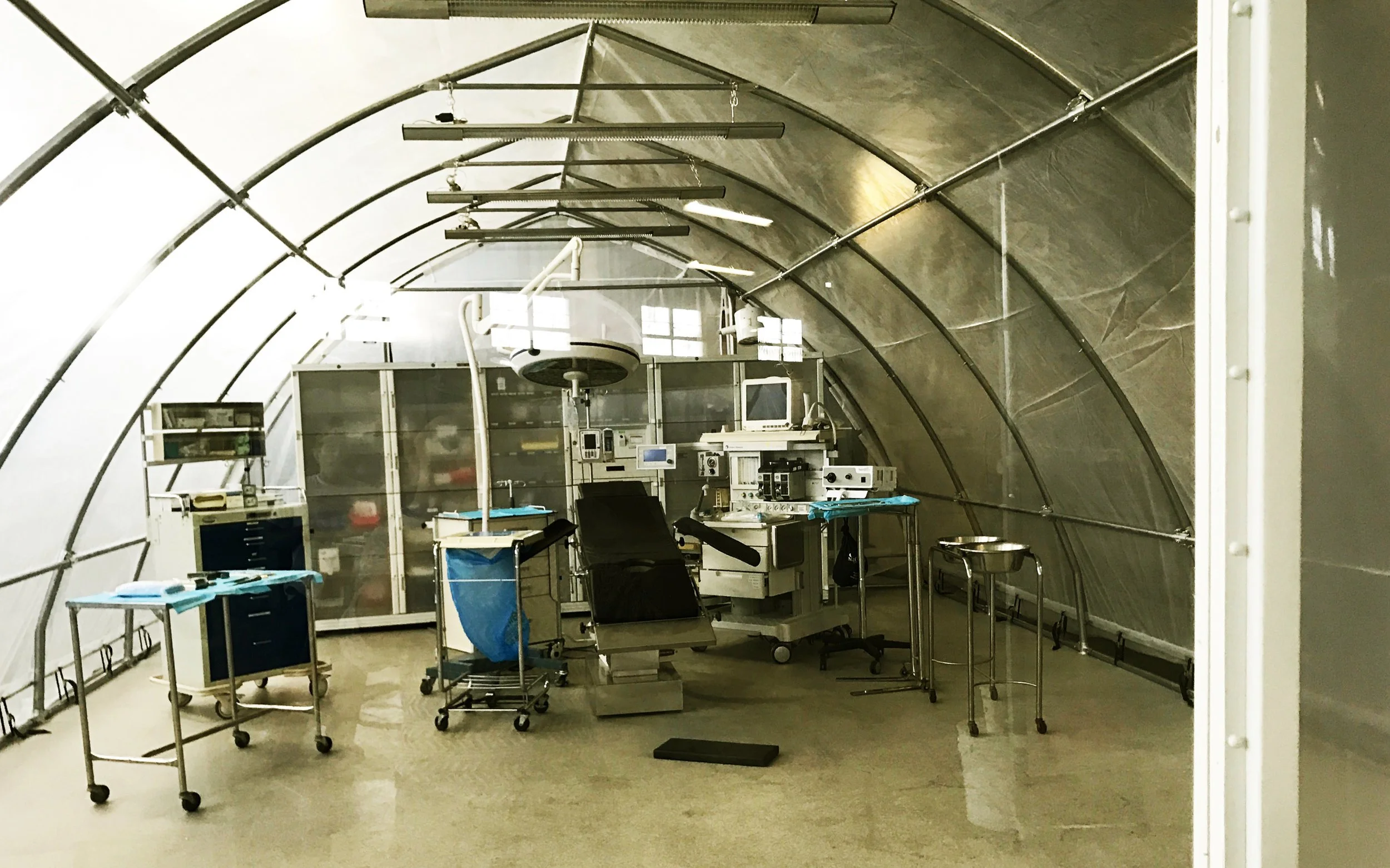medical_tent_001.jpg