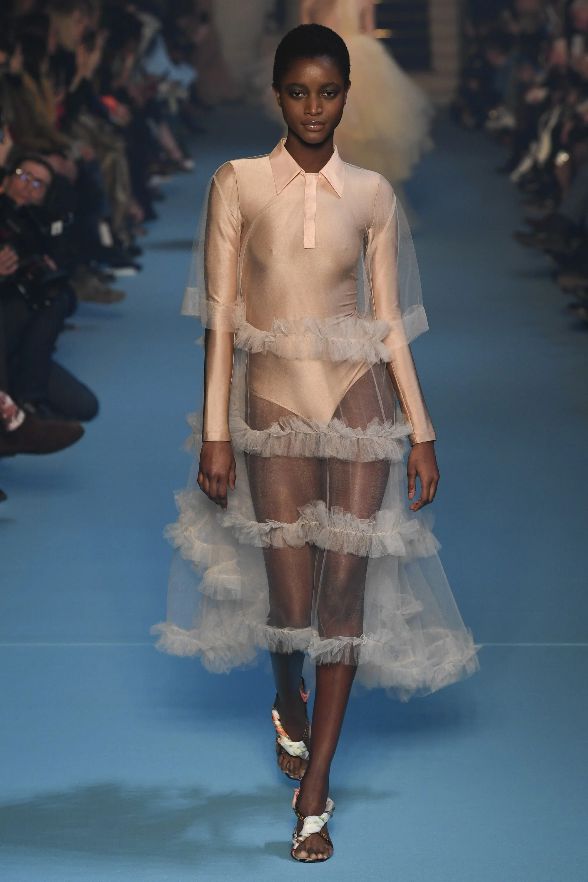 Off-White-Spring-2018-Runway-Traffic-Los-Angeles.2.jpg