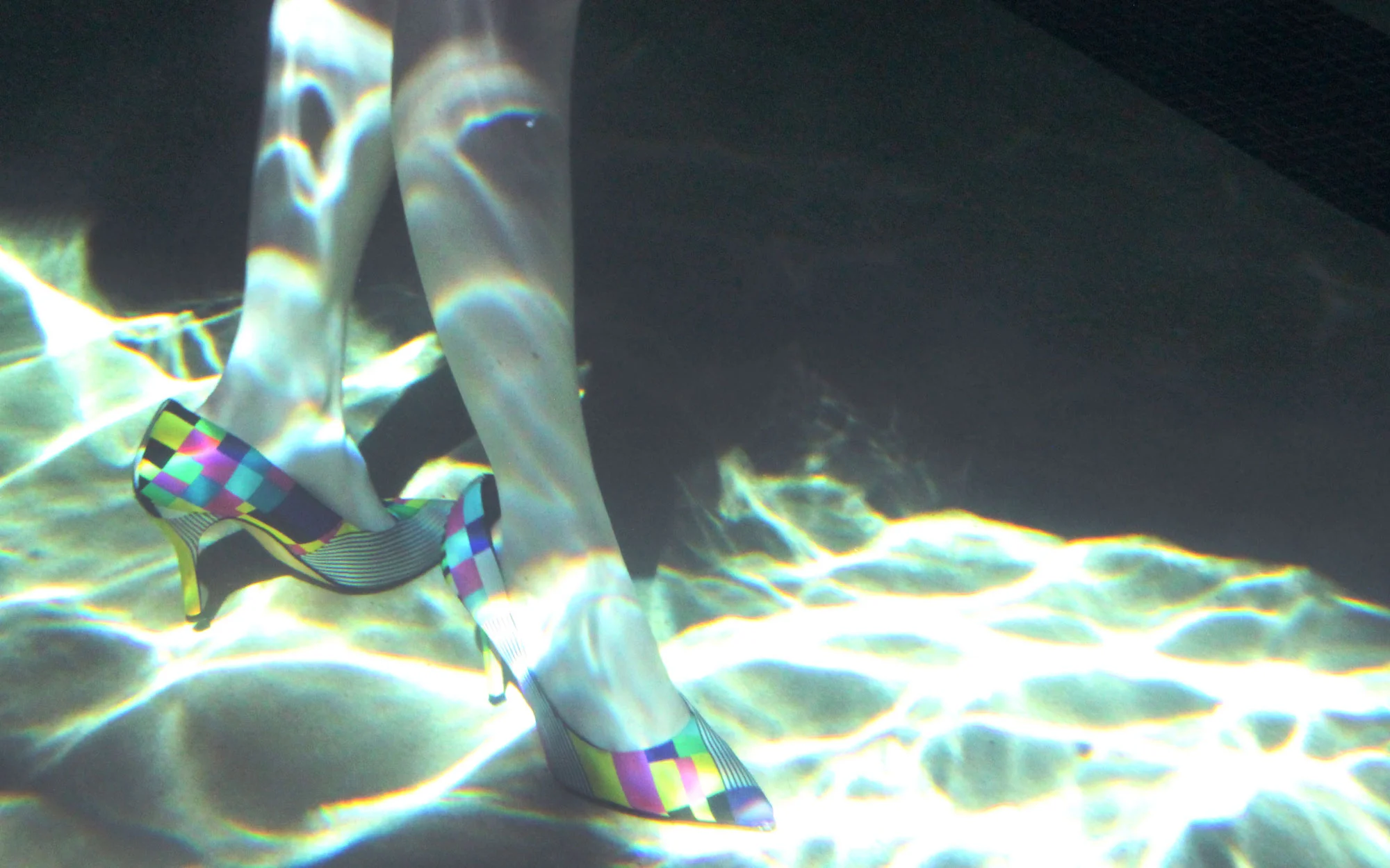06_underwater-heel.jpg