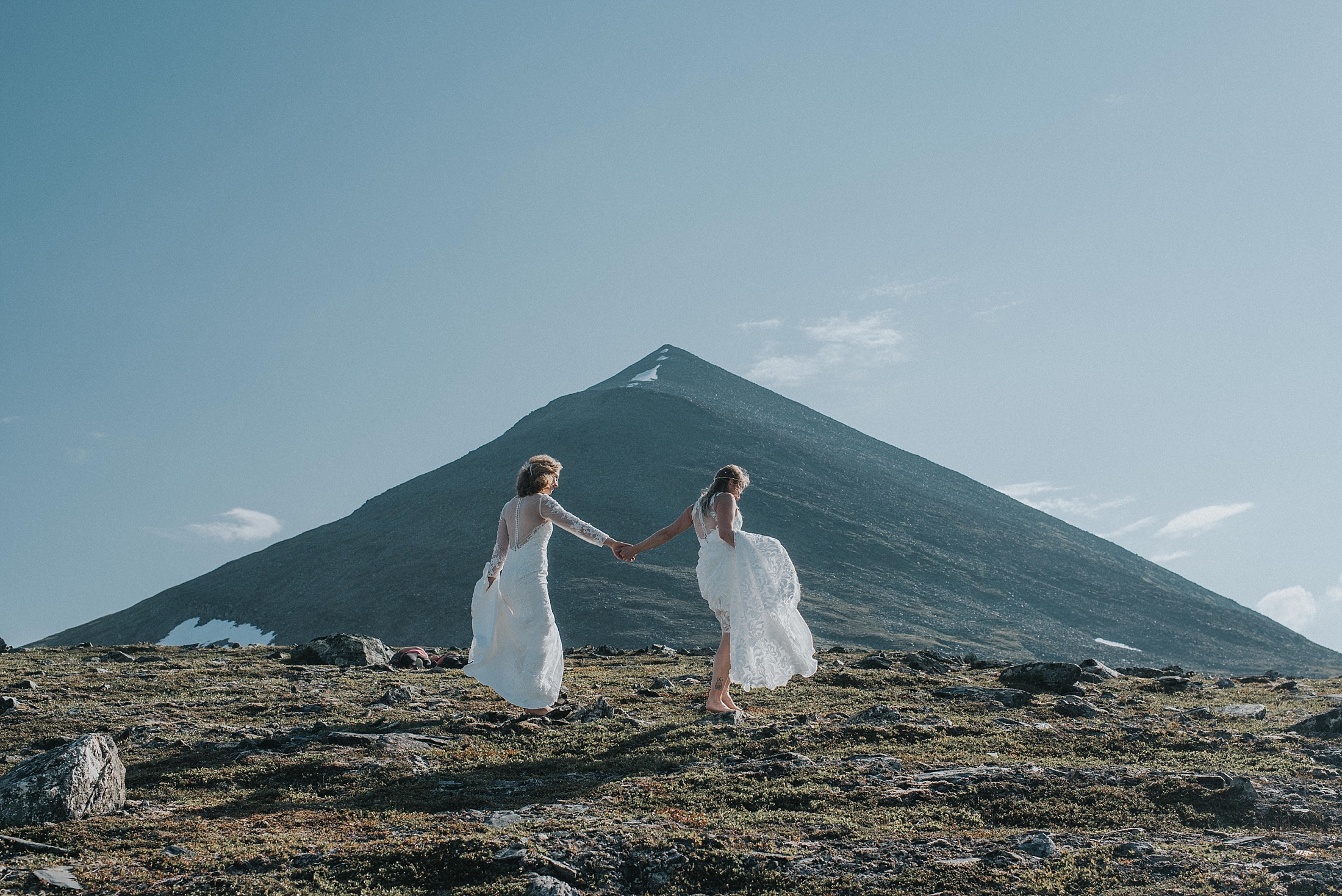 elin og mari_lyngen_tromsø_bryllupsfotograf_marianne wahlberg-69_WEB.jpg