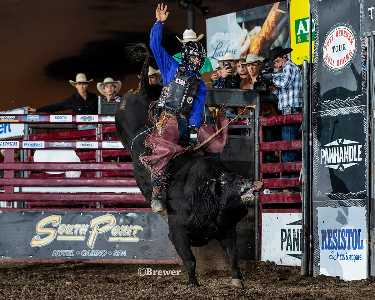 Mize and Holston Headline Huron — Tuff Hedeman Bull Riding