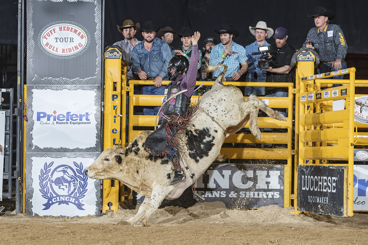 Eli Vastbinder at the South Point Hotel Tuff Hedeman Championship in March