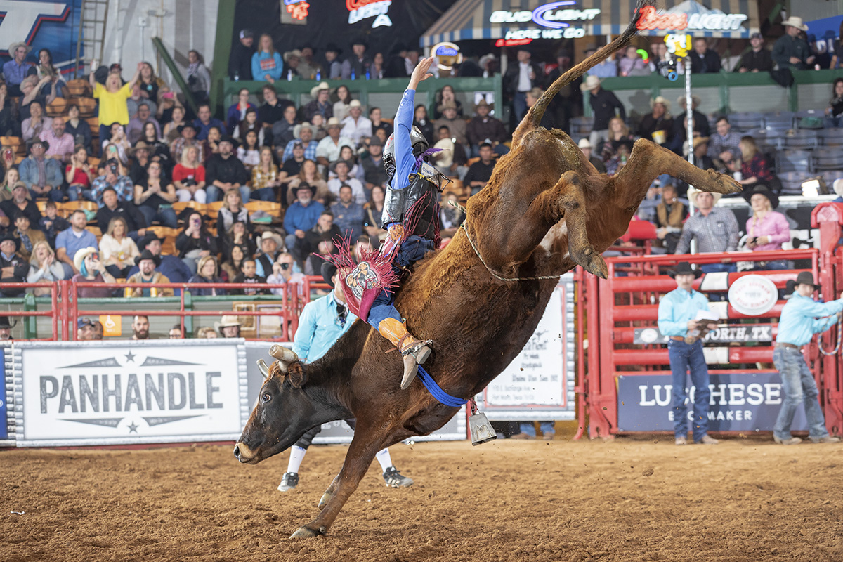 WEB THT Ft. Worth '18 824 Steer Riding.jpg