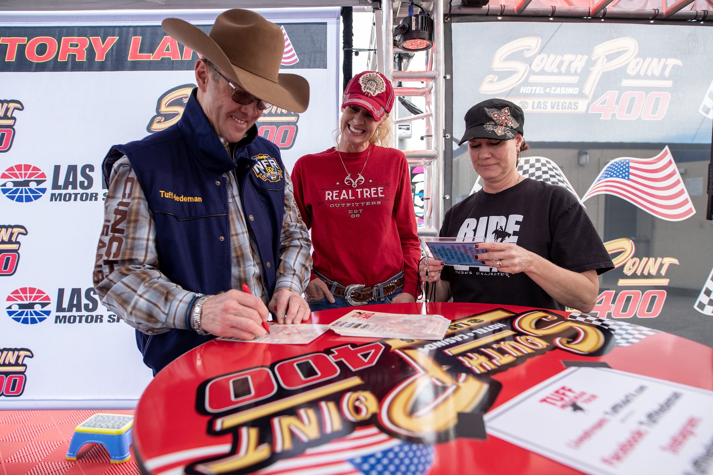 Tuff Hedeman heads to the Tuff Hedeman Breakout Series Midwest Swing. Hedeman will make appearances in Belvidere and Big Rock, IL.