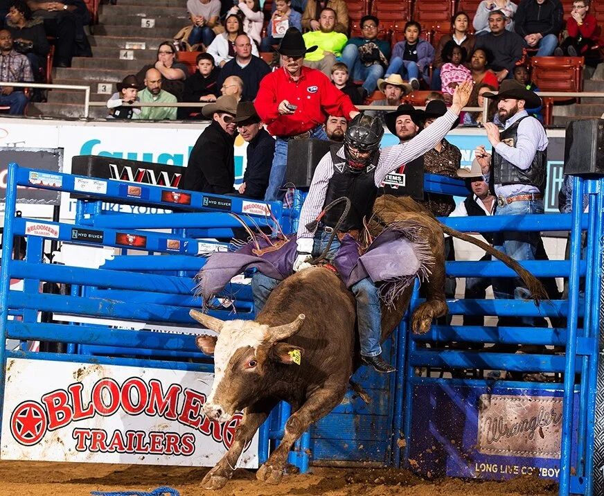 NFR Qualifier Dustin Boquet — Tuff Hedeman Bull Riding