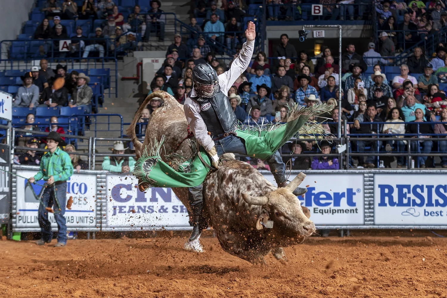 TUFF HEDEMAN BULL RIDING PREPARES FOR STAR STUDDED RETURN TO HOBBS ...