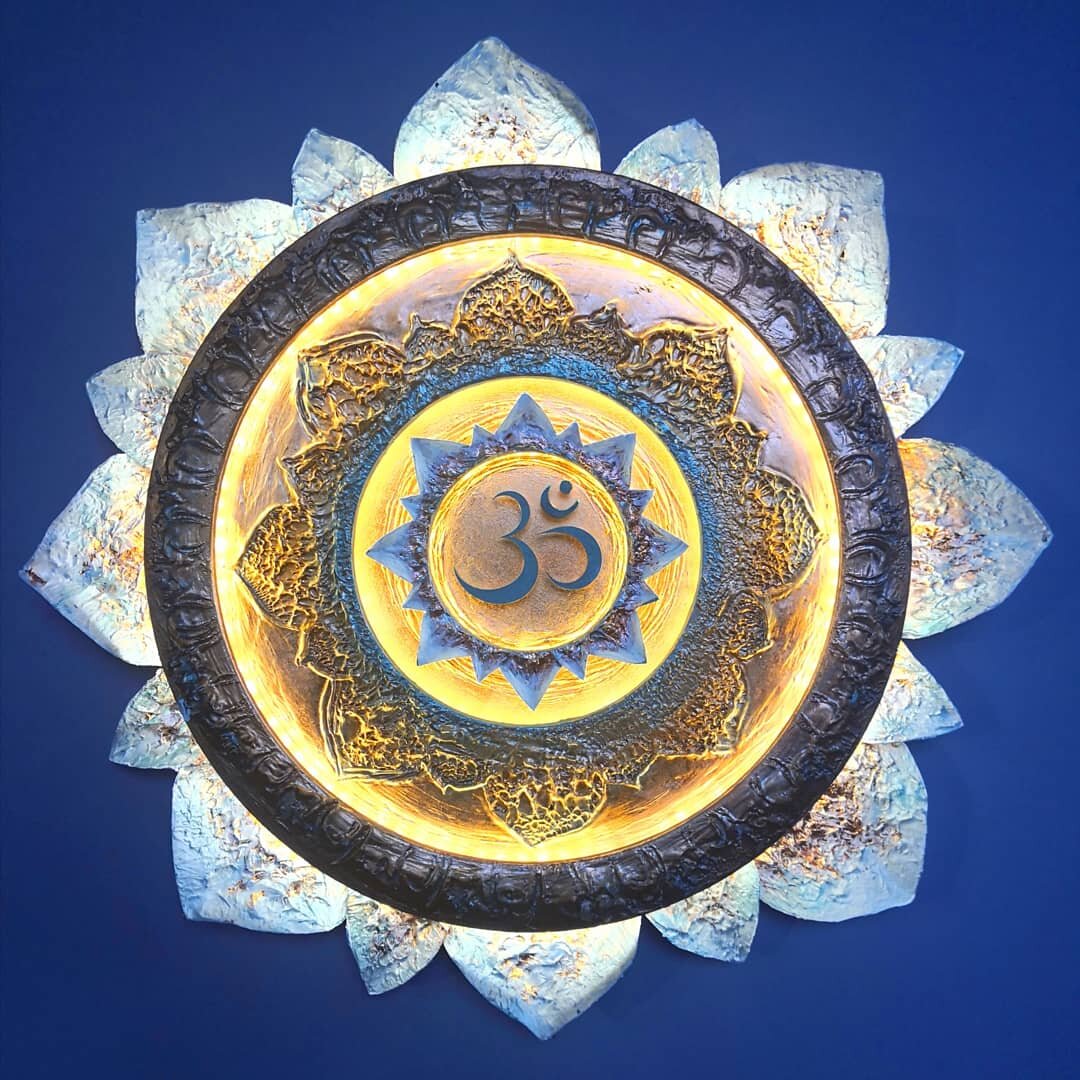 Lotus Om