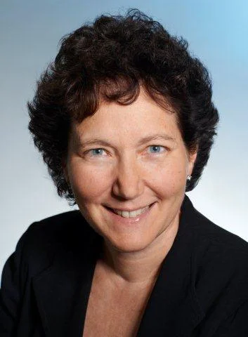 Lynne Zucker.jpg