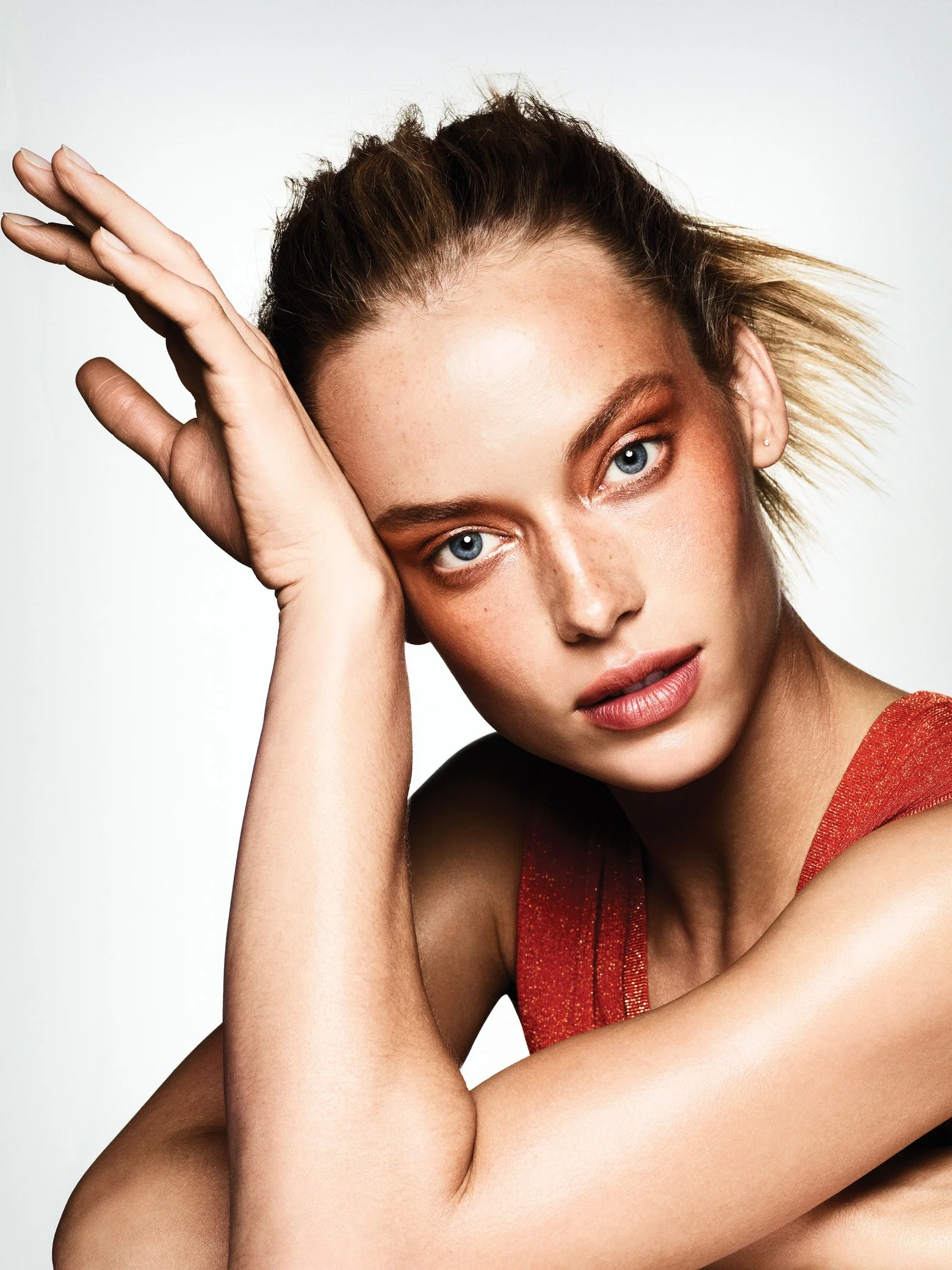 00-story-image-gucci-westman-vogue-march.jpg