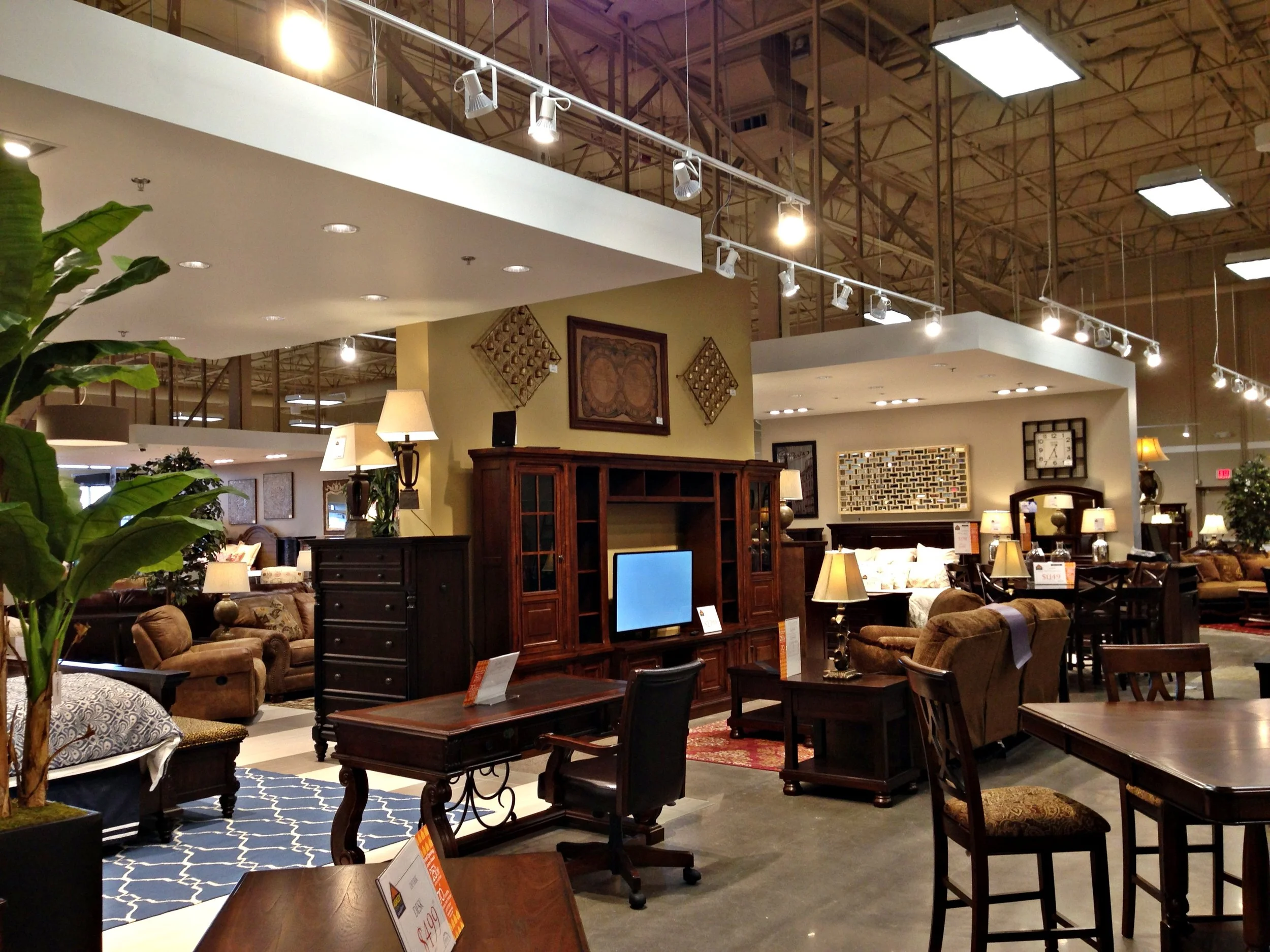 Ashley Furniture_2015-03-12 17.35.34_edited use.jpg