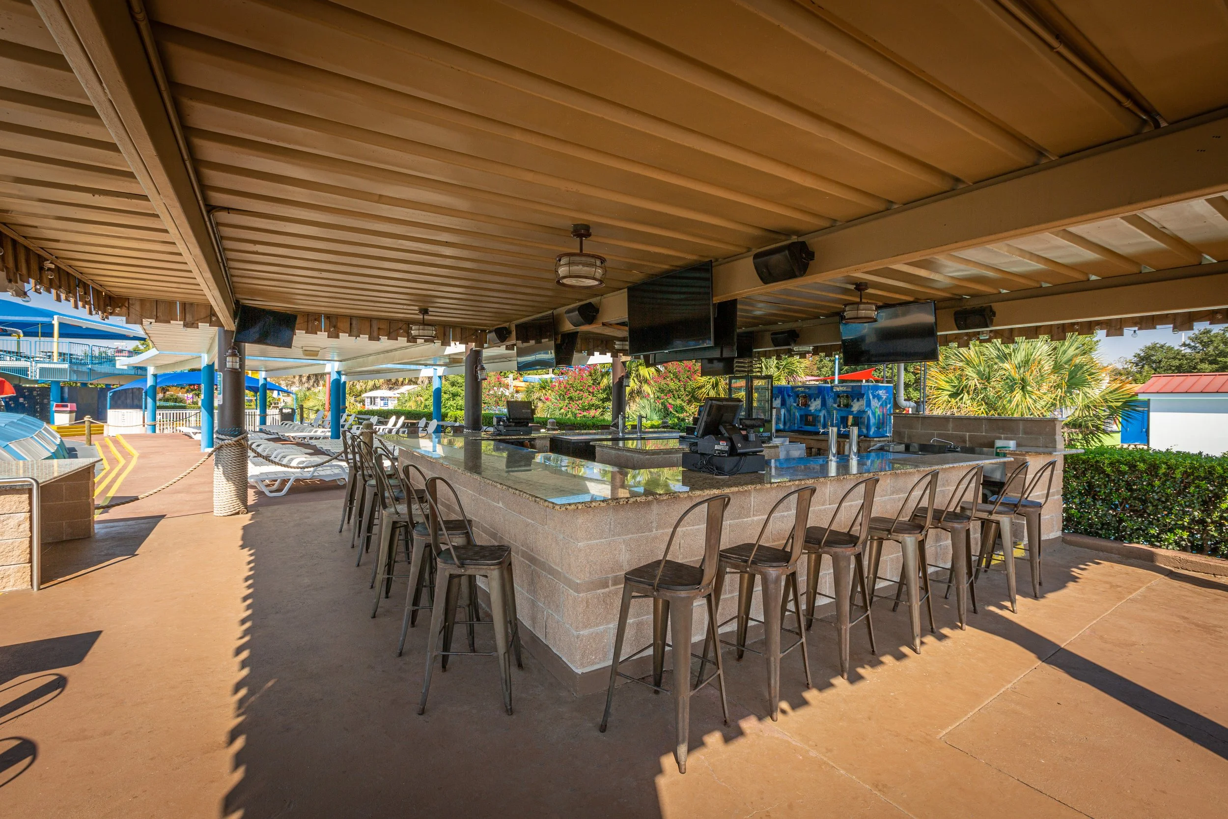 HH Bay Bar 04.jpg