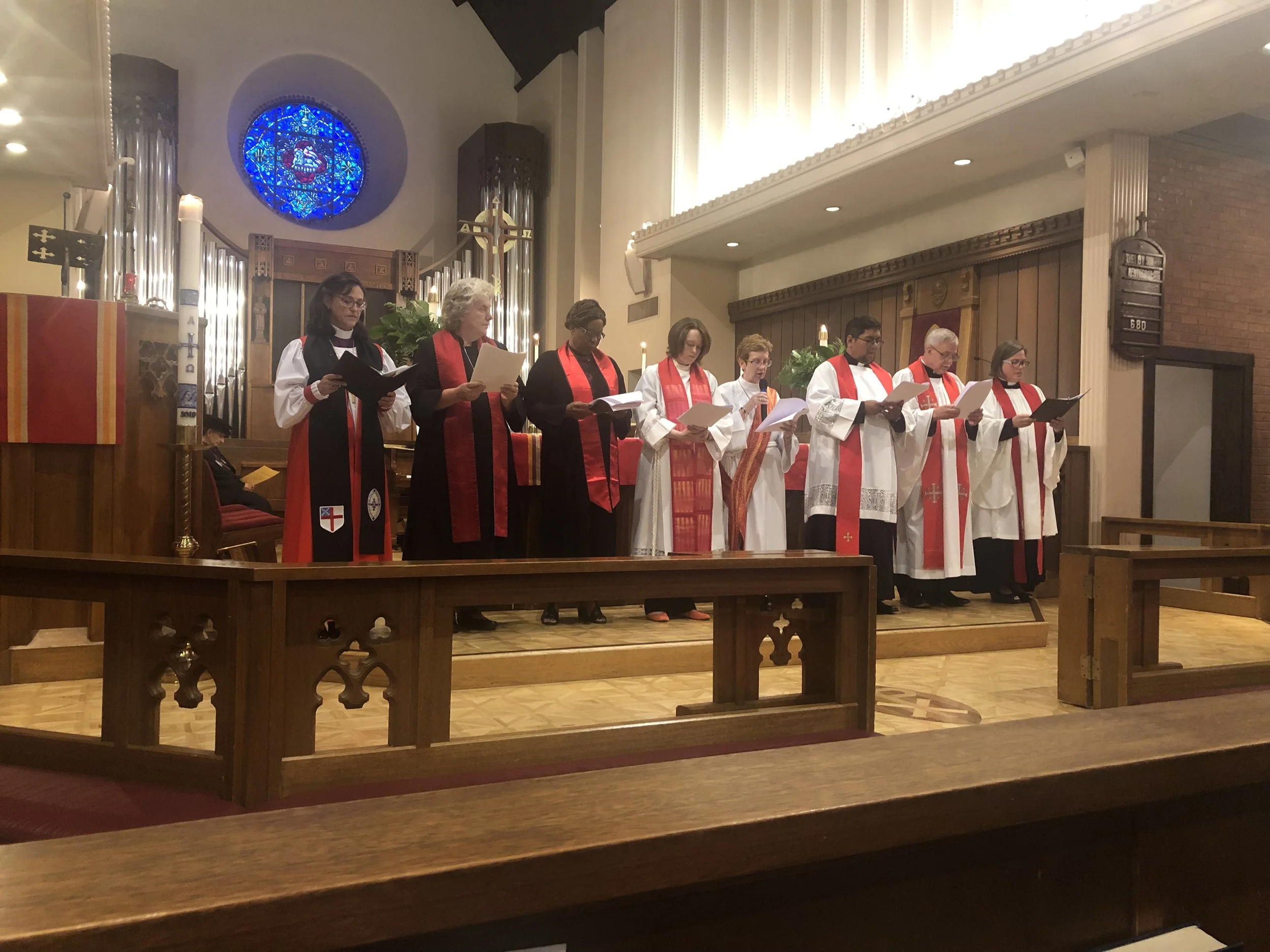 'Love and fight.' Mayor Steinberg urges action at vigil for gun violence victims