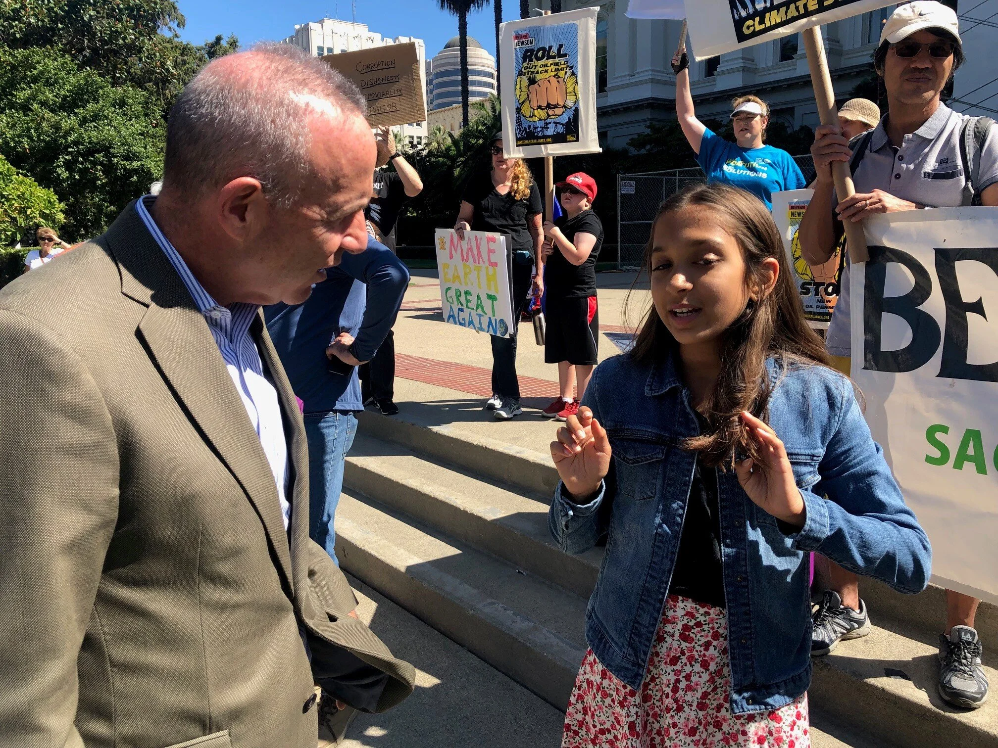 Mayor Steinberg talks to Supriya Patel at the Sacramento Climate Strike.