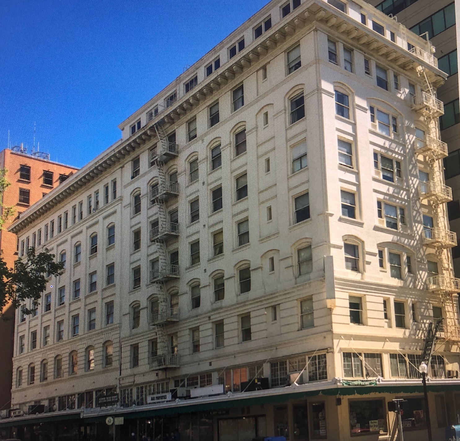 Capitol Park Hotel takes in scores of homeless people with no crime increase nearby