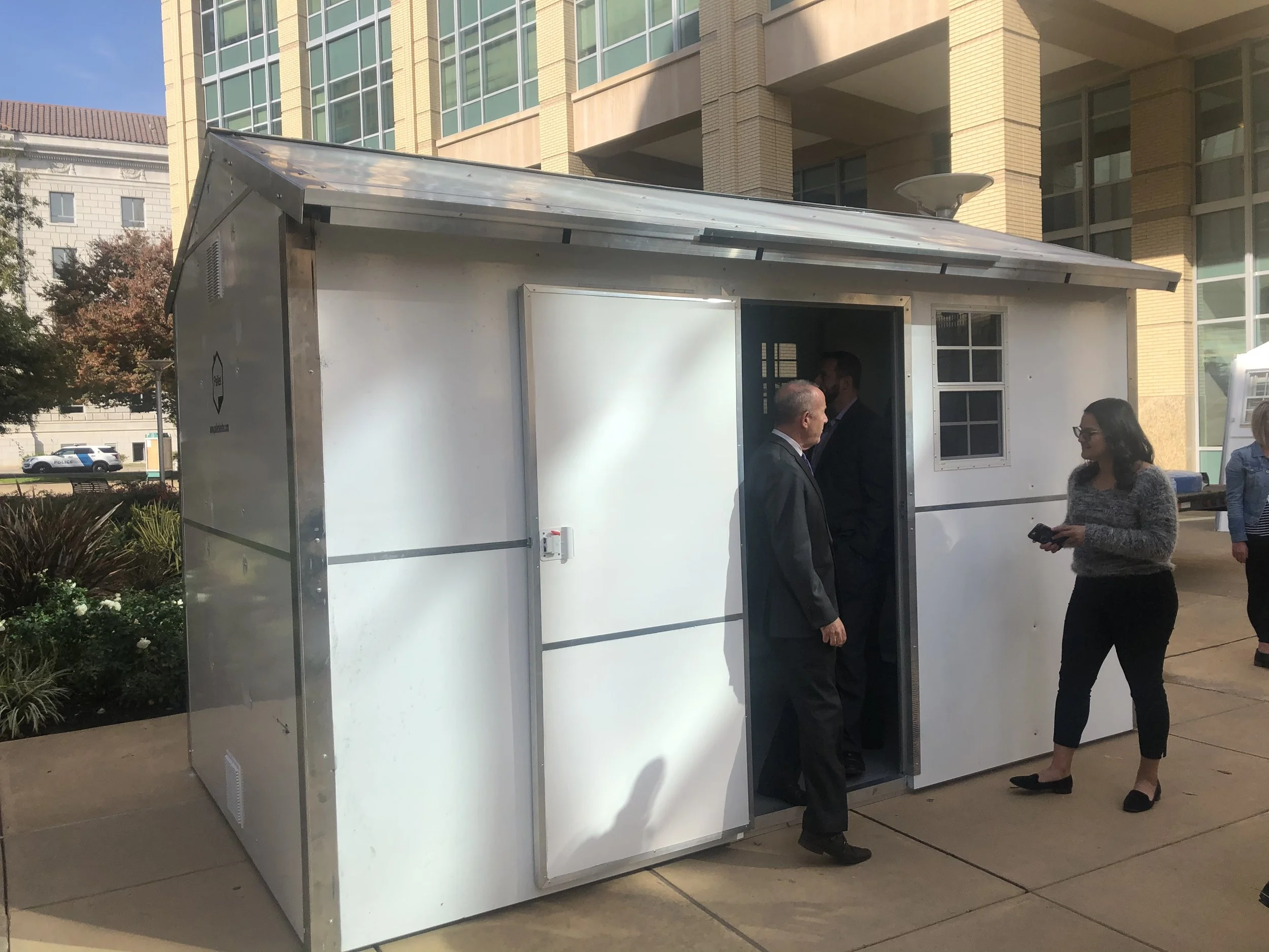 'Pallet' cabins, assembled in minutes, could house hundreds of homeless people in Sacramento