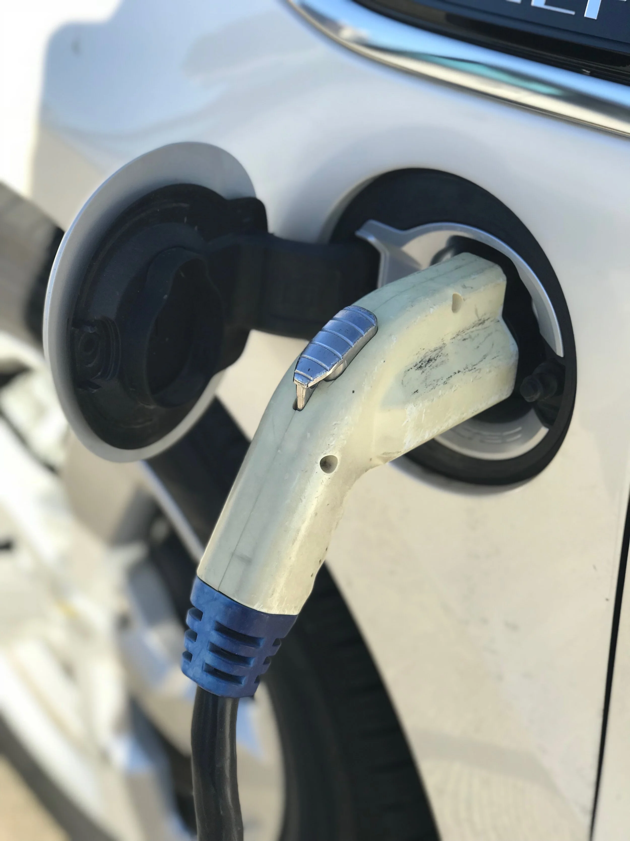 City marks Earth Day with moves toward more electric cars, buildings