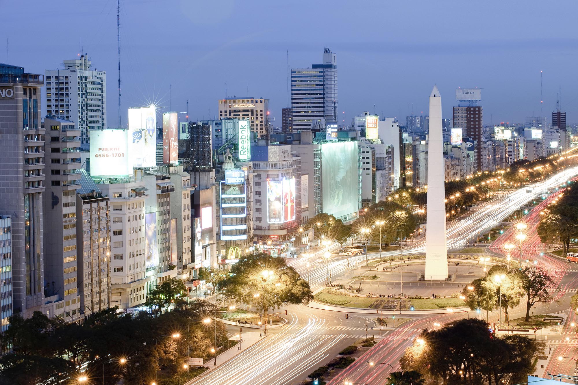 9 de Julio avenue and Obelisco - Buenos Aires