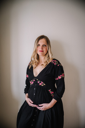 Kate - Maternity Studio Portrait by San Francisco photographer Jaclyn Le