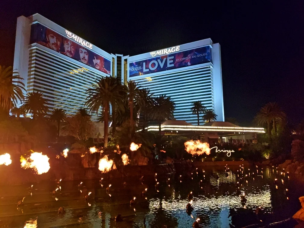 Fire balls shooting out of the Mirage’s reflecting pool as part of their Volcano show.