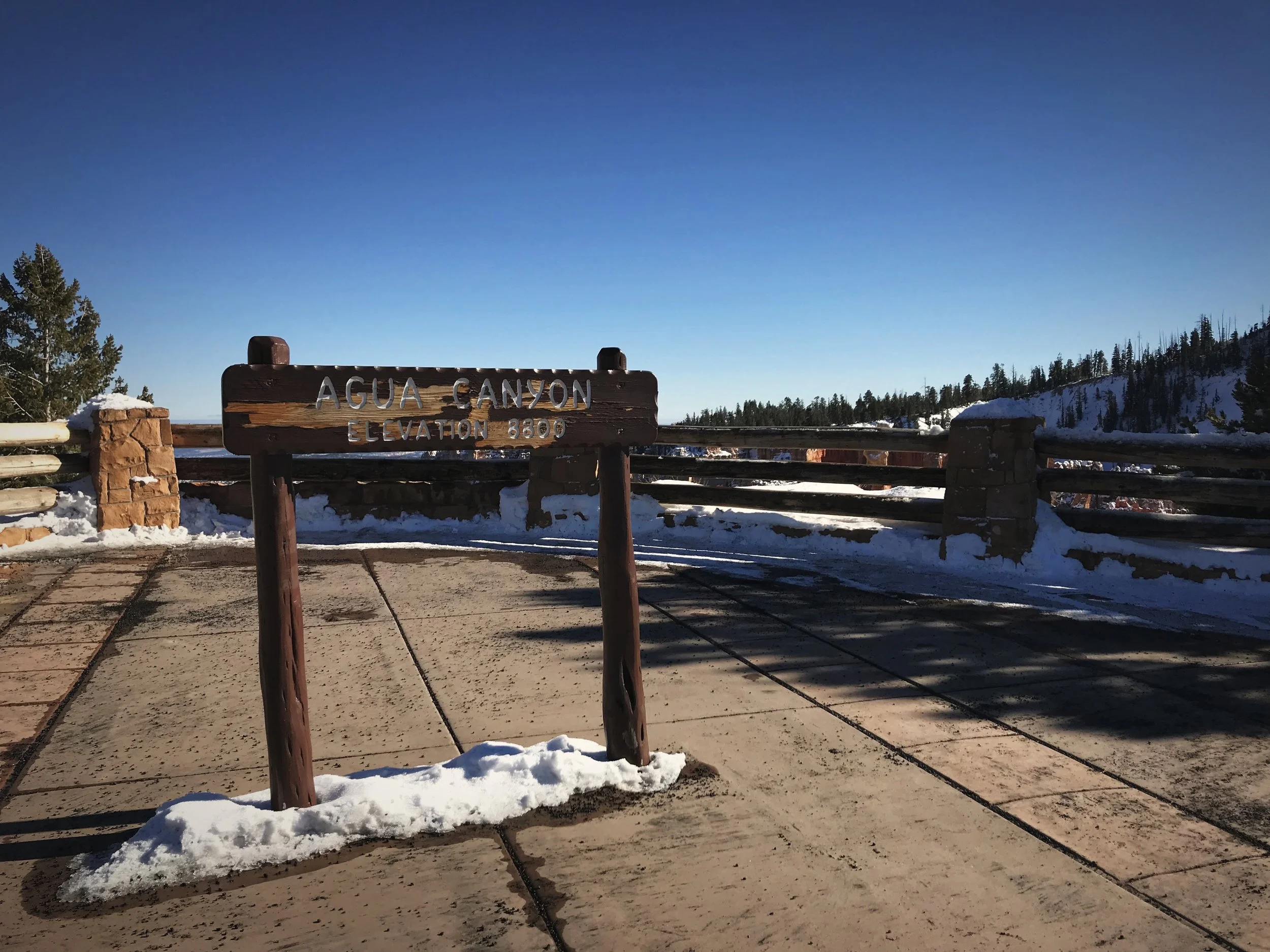 Agua Canyon is well worth the stop if you’re driving along the Bryce Canyon Rim Road.