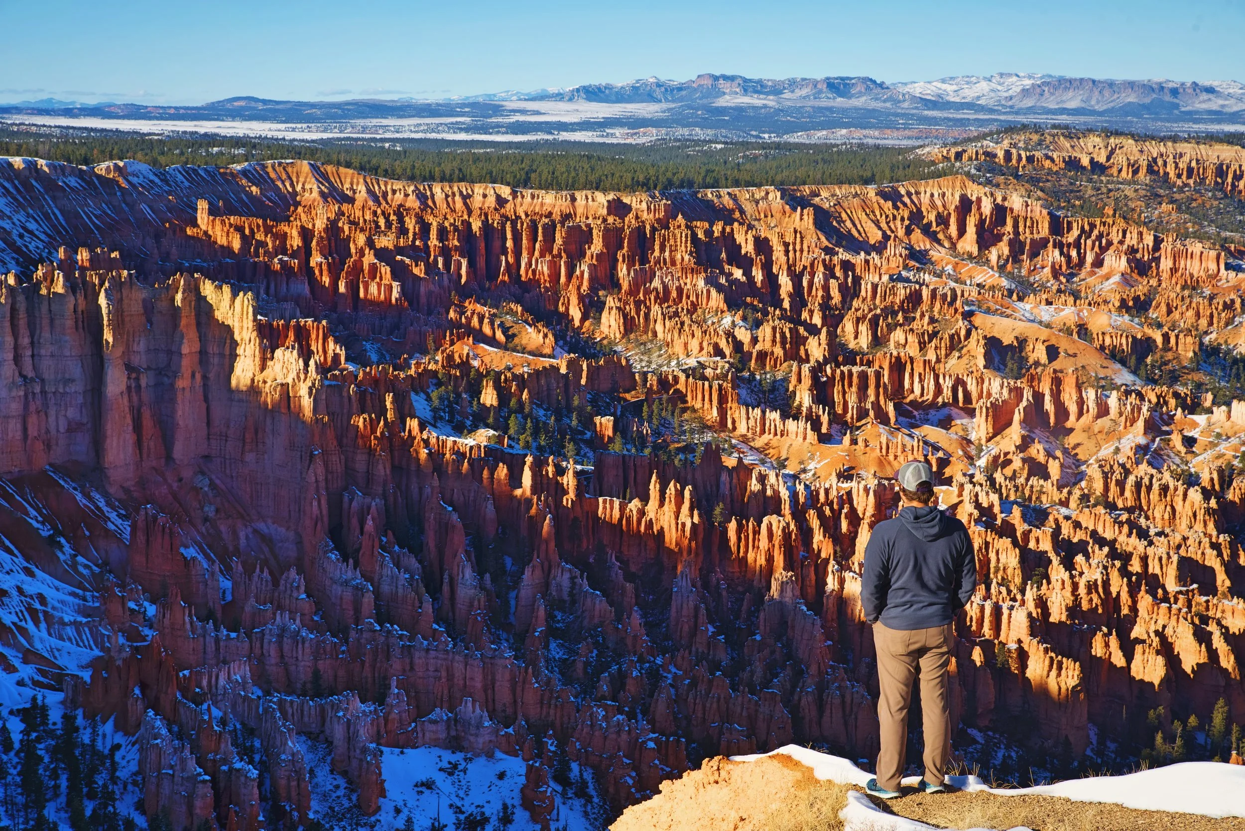 Ian looks out over the majestic Bryce Canyon at Bryce Point.