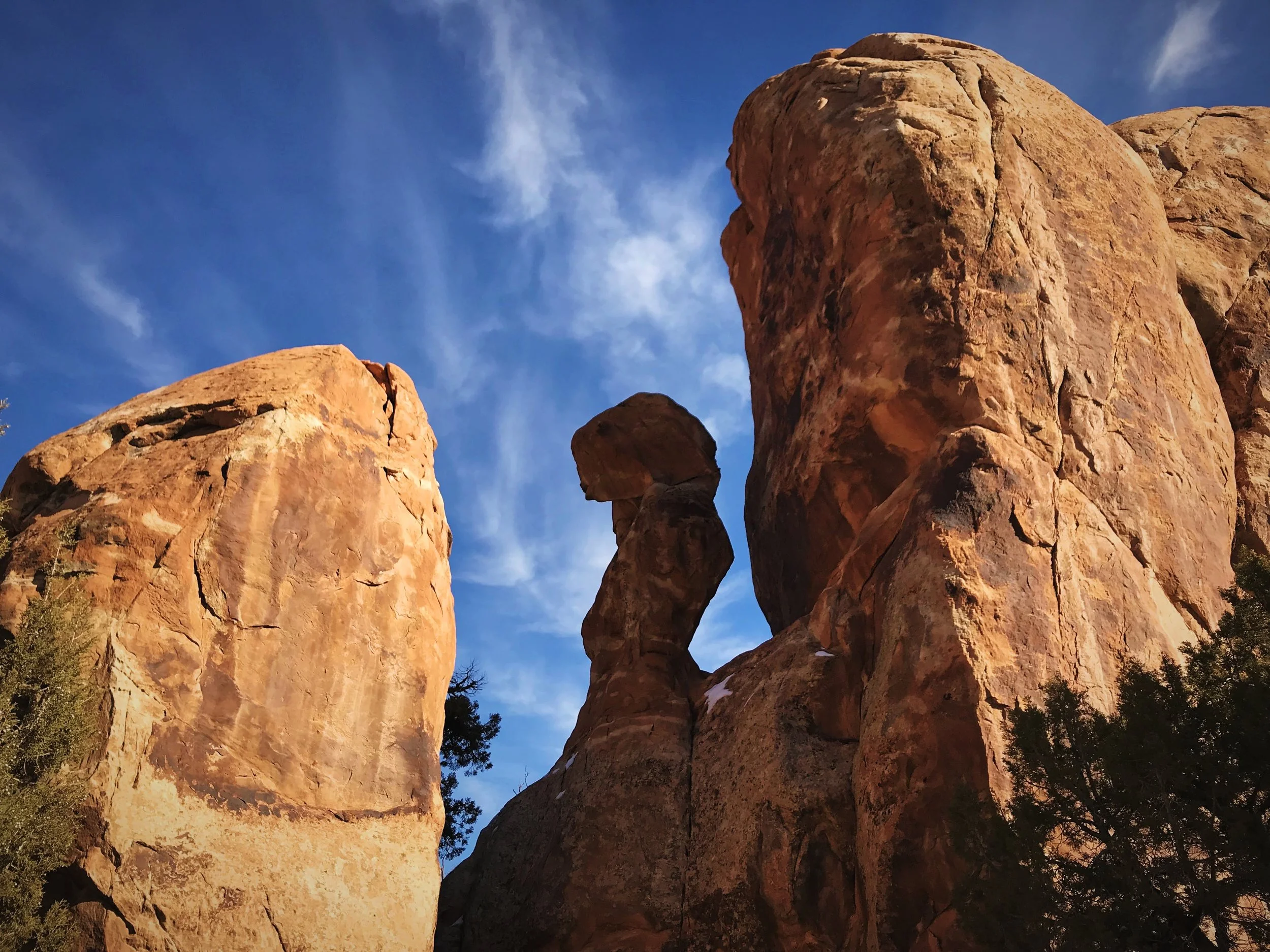 A curious rock formation early in the hike along the Devils Garden Loop.