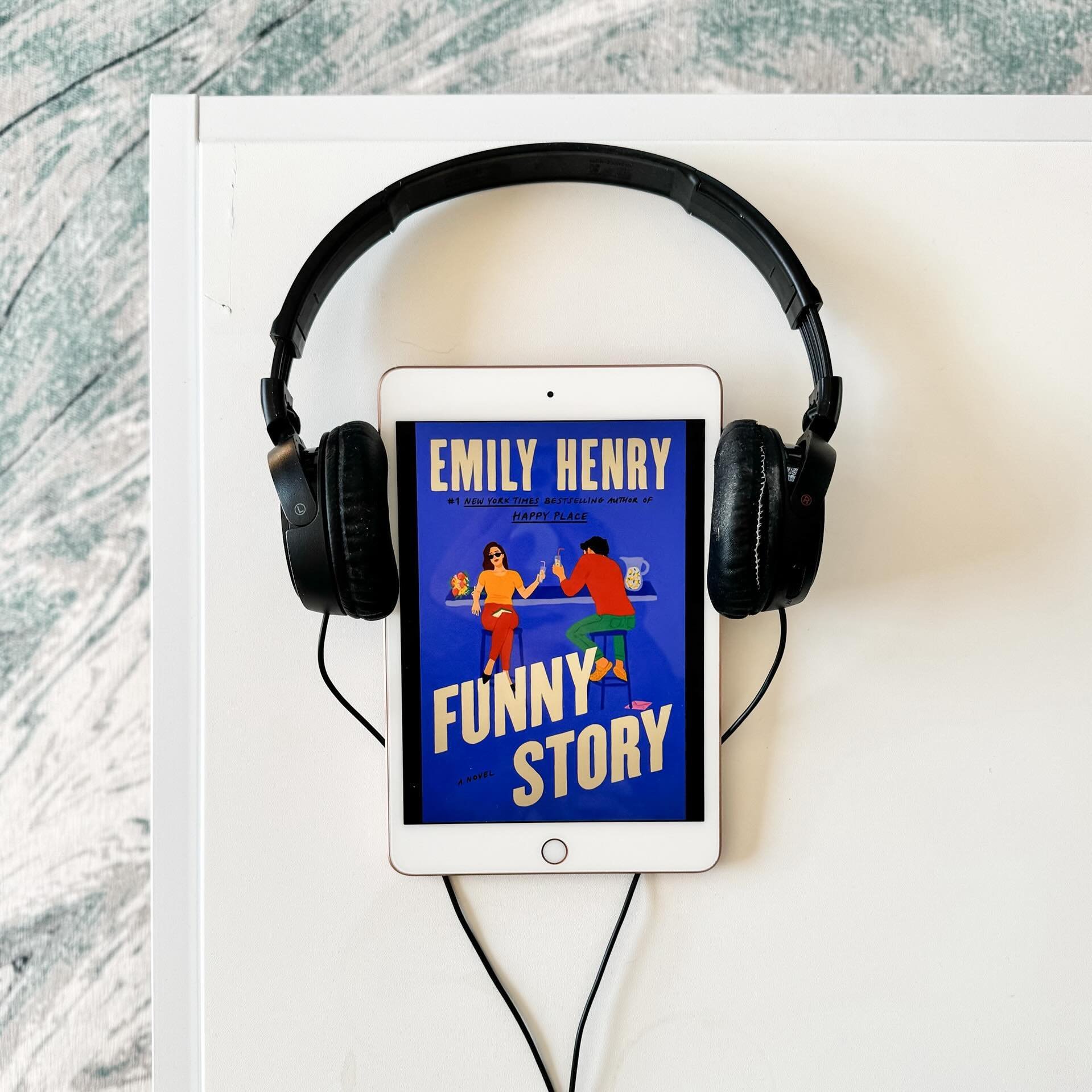 I probably don&rsquo;t even need to tell you this, but Emily Henry has indeed done it again, y&rsquo;all. I devoured this (via audiobook, ty @librofm @prhaudio!) in one sitting, and I loved every second. It&rsquo;s out 4/23!
⠀⠀⠀⠀⠀⠀⠀⠀⠀
ICYMI, Funny St