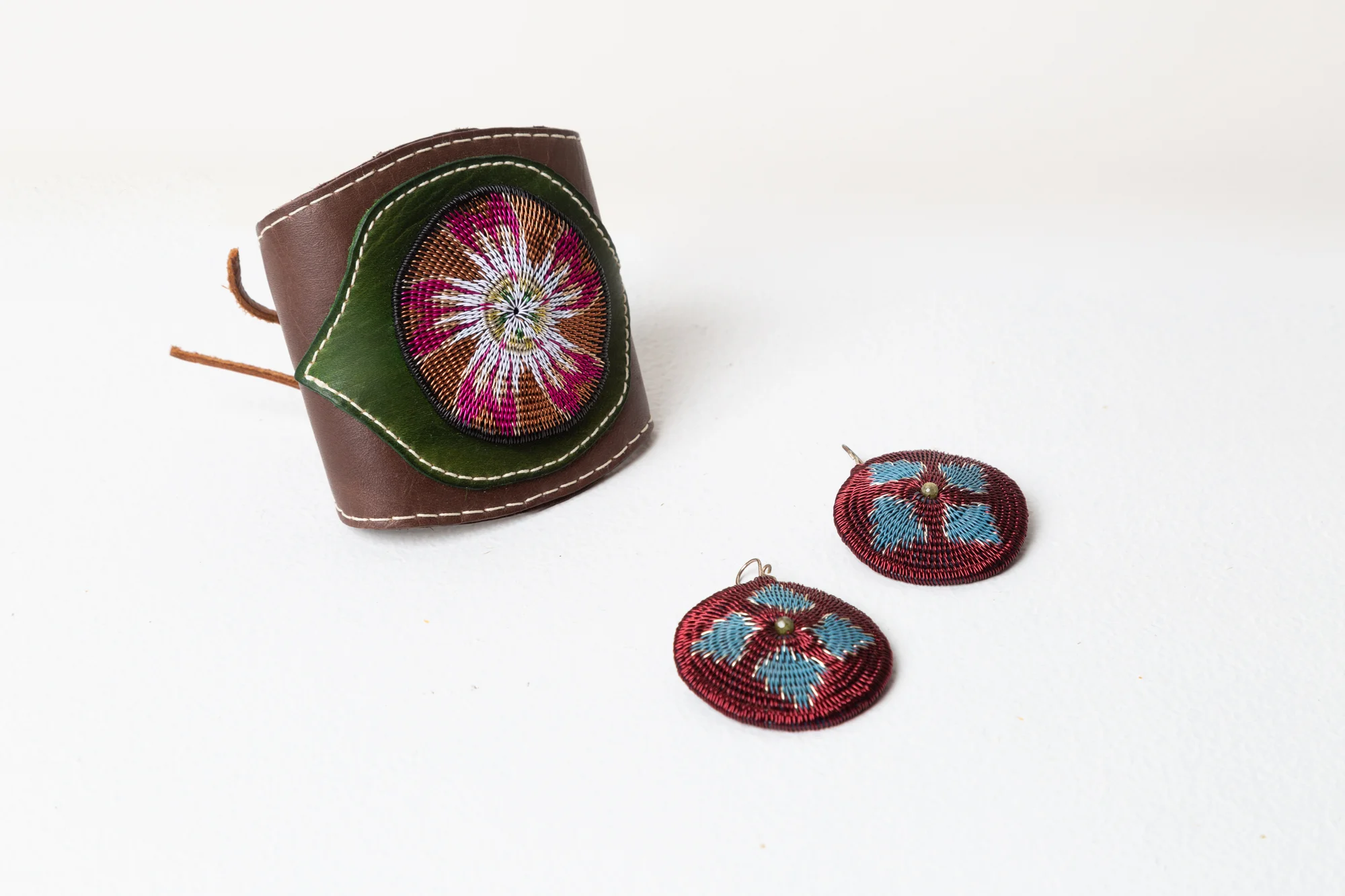 Geranium Bracelet & Coralroot and Peridot Earrings (alternate view)
