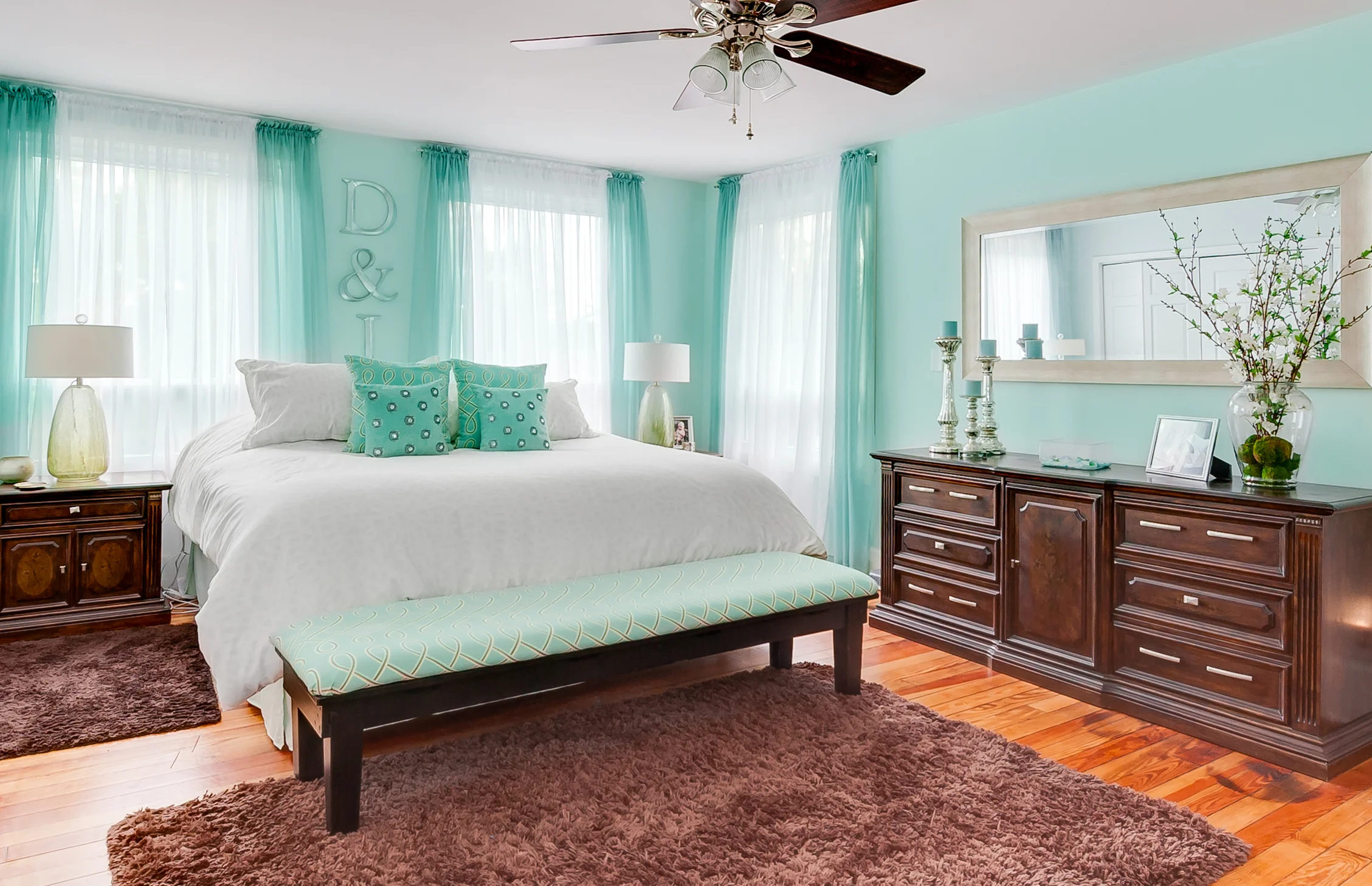 41st St Master Bed.jpg