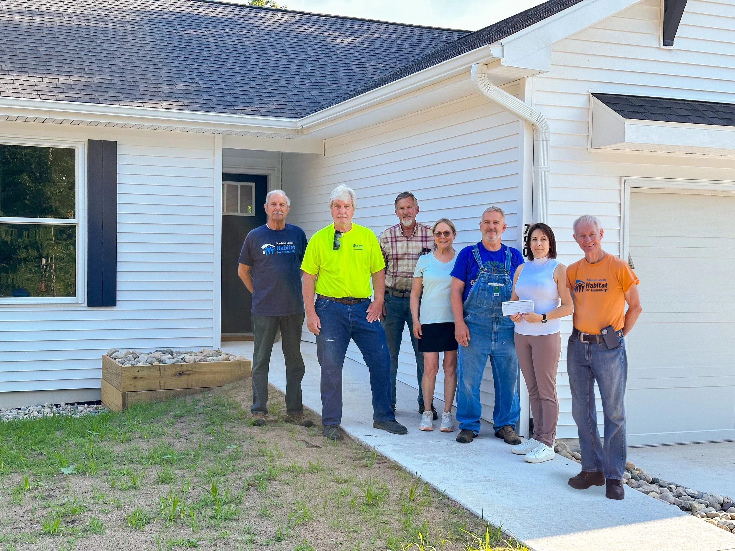 Merkey volunteers.jpg