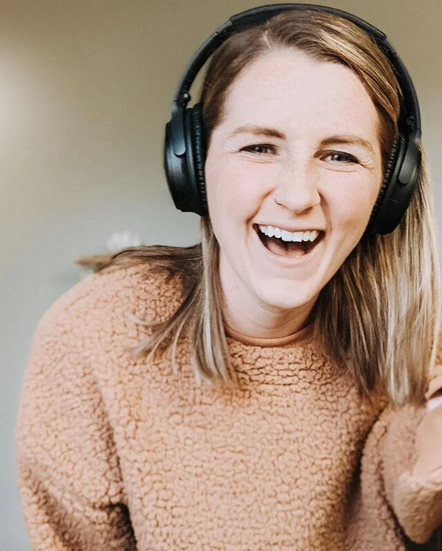 How are you doing?
.
Like everyone and their mom I am taking that free online Yale class about how to be happier. I’ll spare you the details but I’ve spent every morning for the last week writing down 5 things I’m grateful for. One