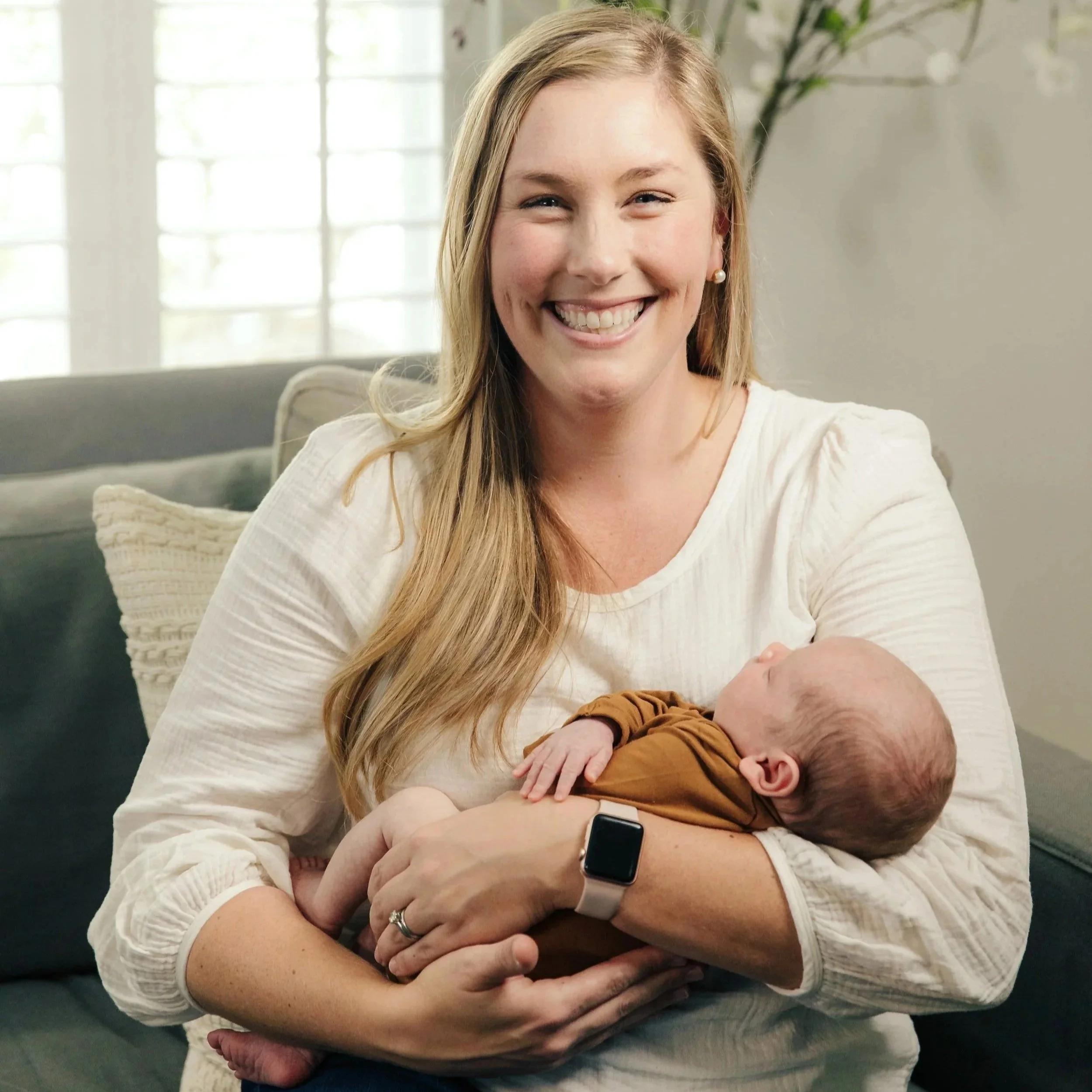 The Guest Curator: Hillary Sadler, RN, MSN, IBCLC Labor &amp; Delivery Nurse, Feeding Specialist, and Founder of Baby Settler