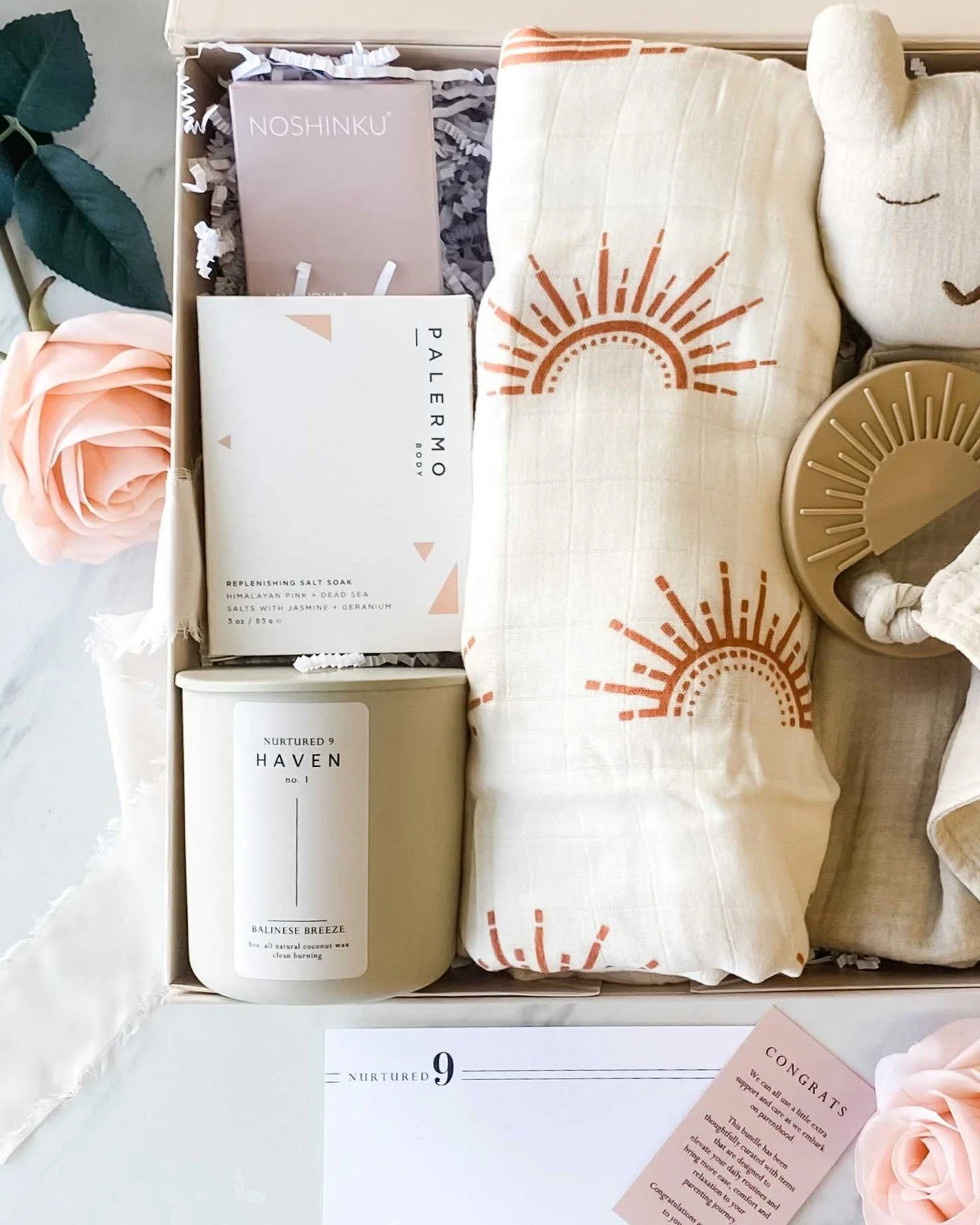 🎁 Know a mama-to-be who deserves the world? The Nurtured 9 Gift Box is the gift that wraps her (and baby) in warmth and love from day one. Cozy, thoughtful, and made for those precious stay-at-home moments. 🍼🤎 Tag a mom who needs this!